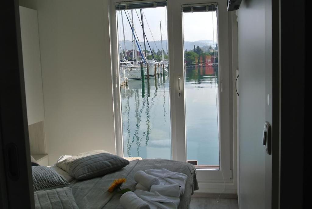 Stella Blue Floating House Portoroz Hotel Bagian luar foto