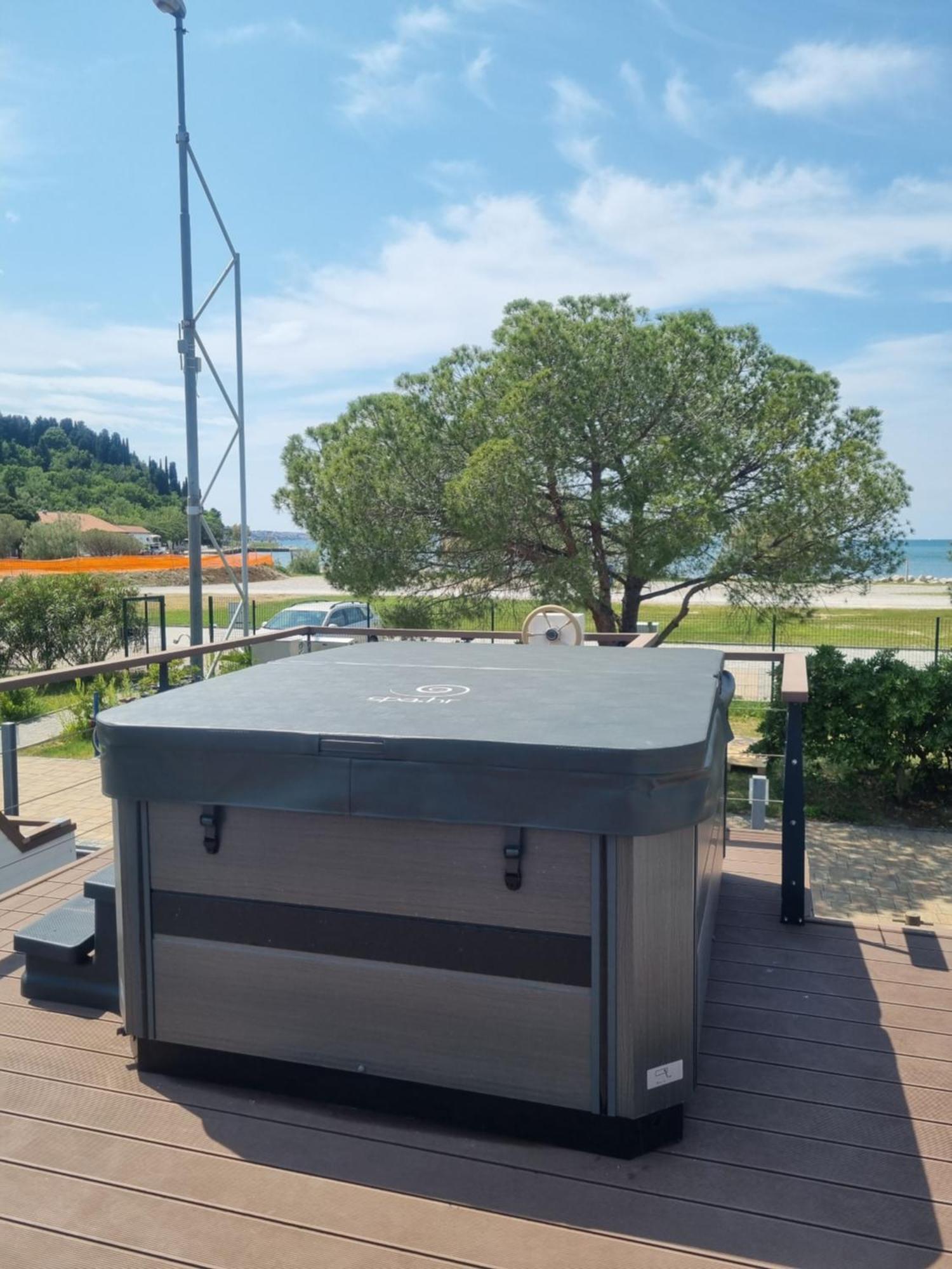Stella Blue Floating House Portoroz Hotel Bagian luar foto